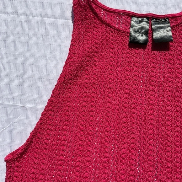 Hot Pink Crochet Tank 🩷 - Picture 4 of 6